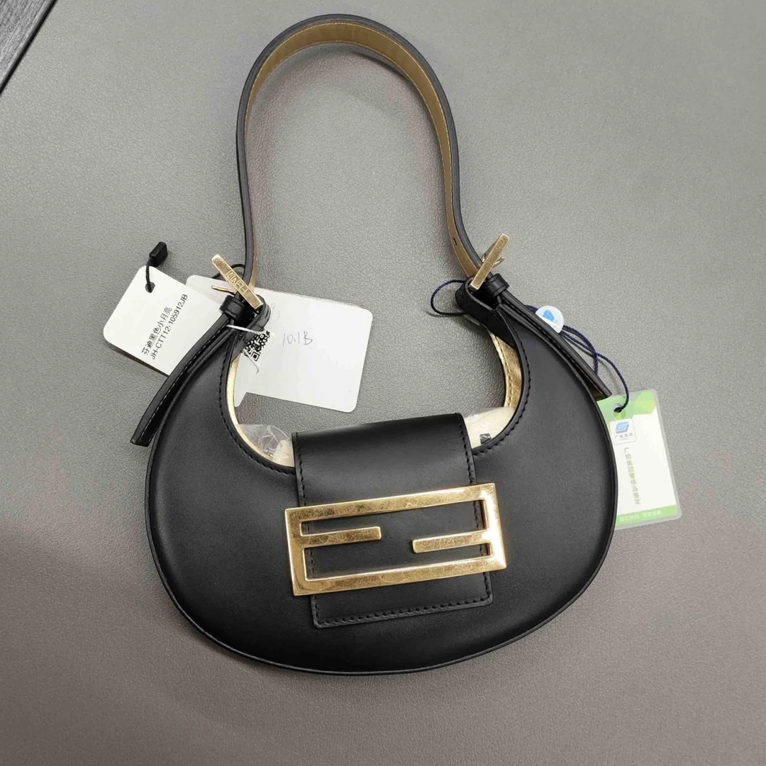 95新 FENDI/芬迪 芬迪黑色小月亮JH-CTT12-105912JB