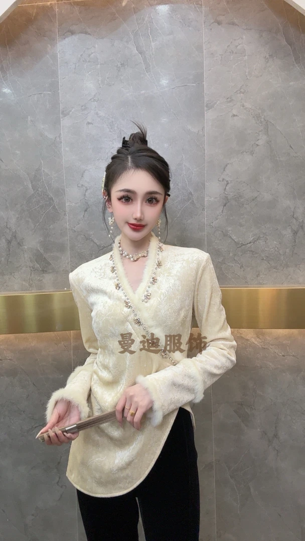 3182新中式钉钻毛毛收腰气质上衣