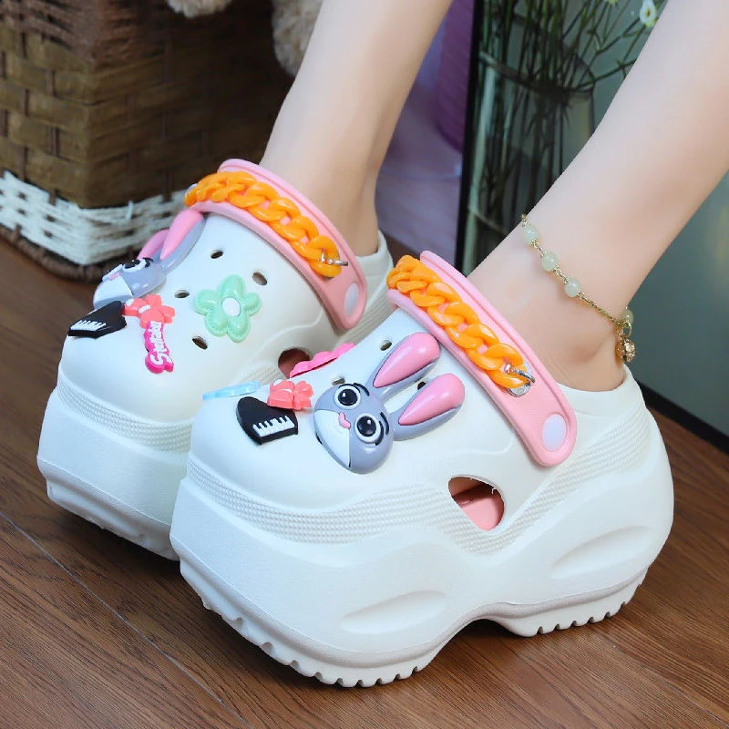 夏季厚底洞洞鞋女款室内拖鞋百搭踩屎感增高外穿防滑沙滩凉拖鞋