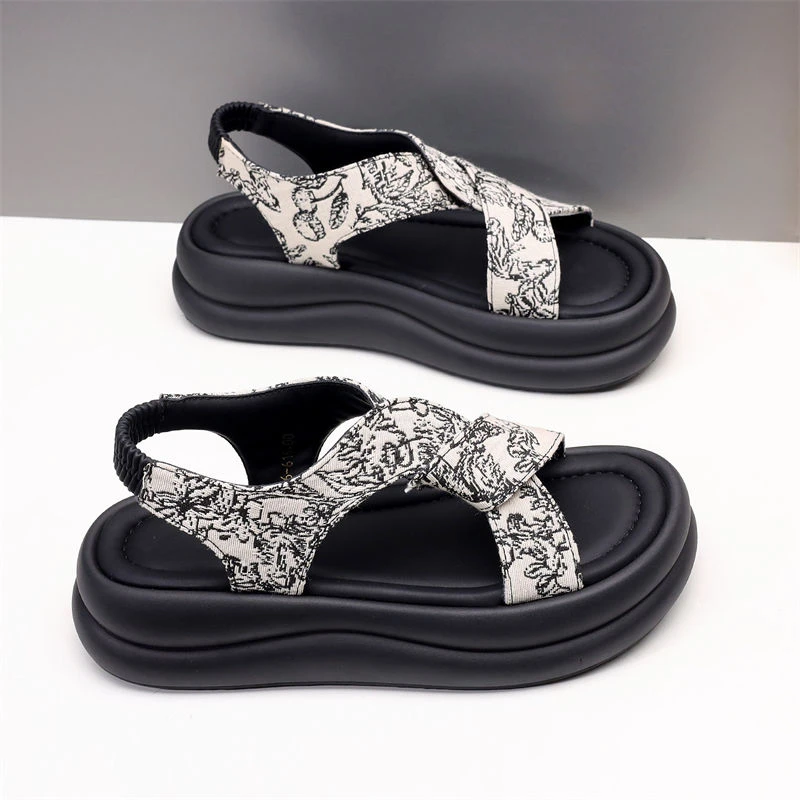 028夏季时尚百搭厚底外穿配裙子软底