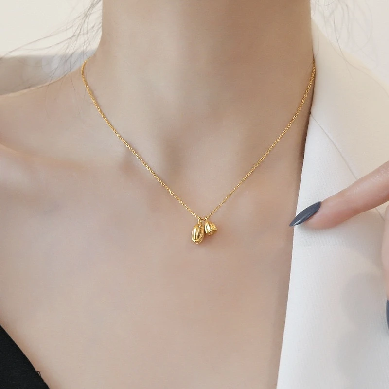 钛钢项链 920 两世欢实心莲蓬吊坠项链女夏ins冷淡风短款锁骨链