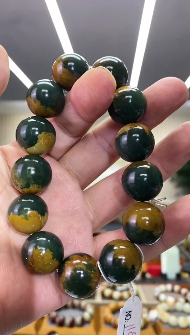 【闪购商品】透闪石质玉手串未镶嵌河磨玉