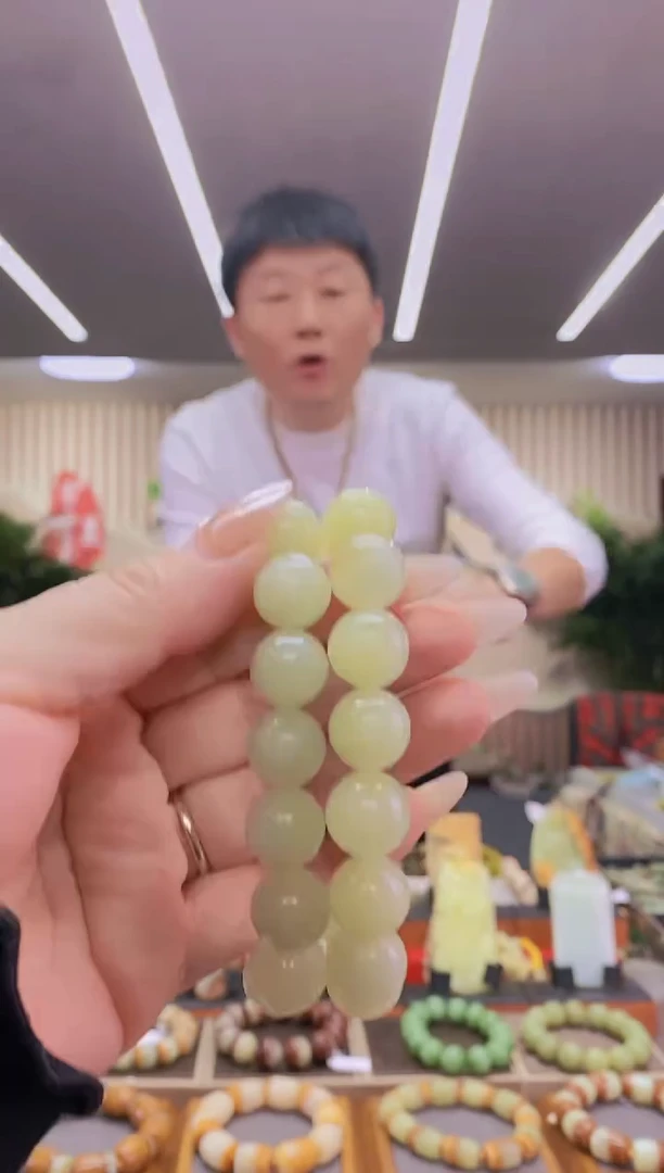 【闪购商品】蛇纹石玉手串未镶嵌多样式发货随机发一