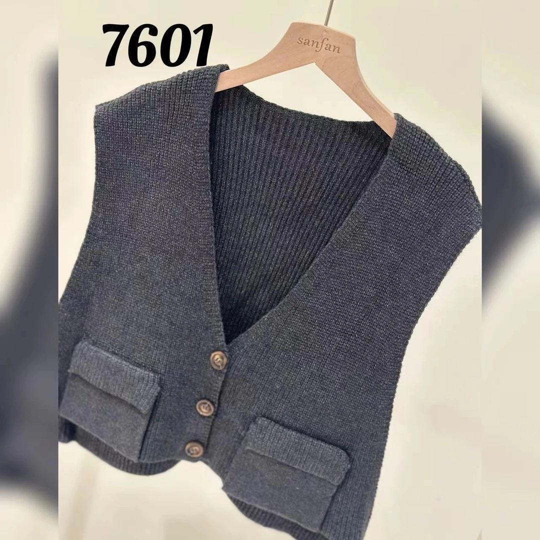 7601（部分无水洗唛，介意慎拍) WANGDAN新款针织马夹