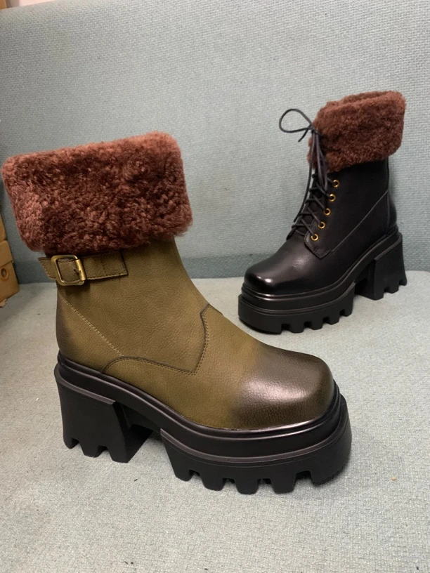 厚毛里时尚英伦风厚底马丁靴女复古圆头休闲短靴