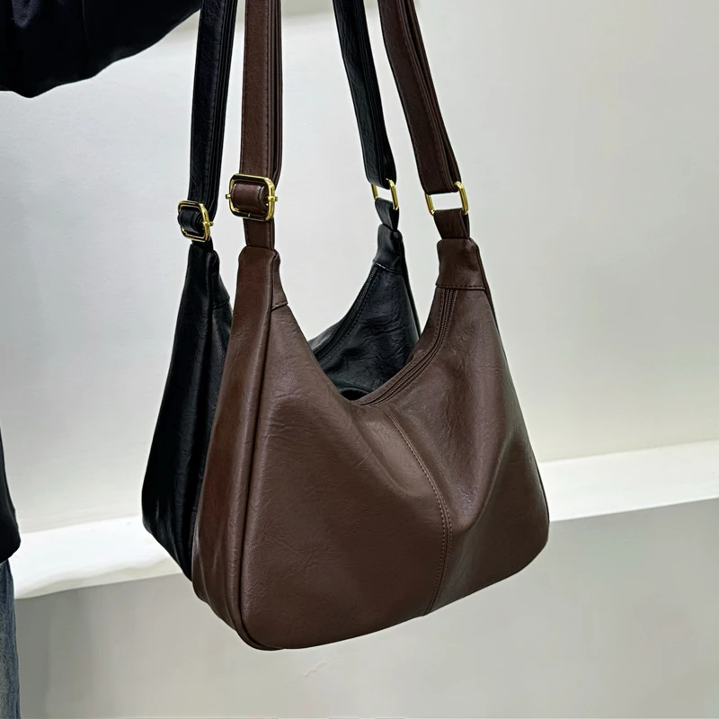 大容量包包女2024秋冬新款韩版休闲百搭大学生上课包单肩斜挎包