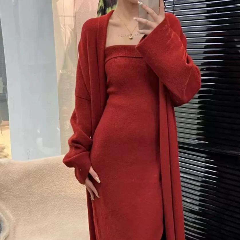 气质毛衣长外套两件套女秋冬季修身内搭抹胸裙针织中长款开衫套装