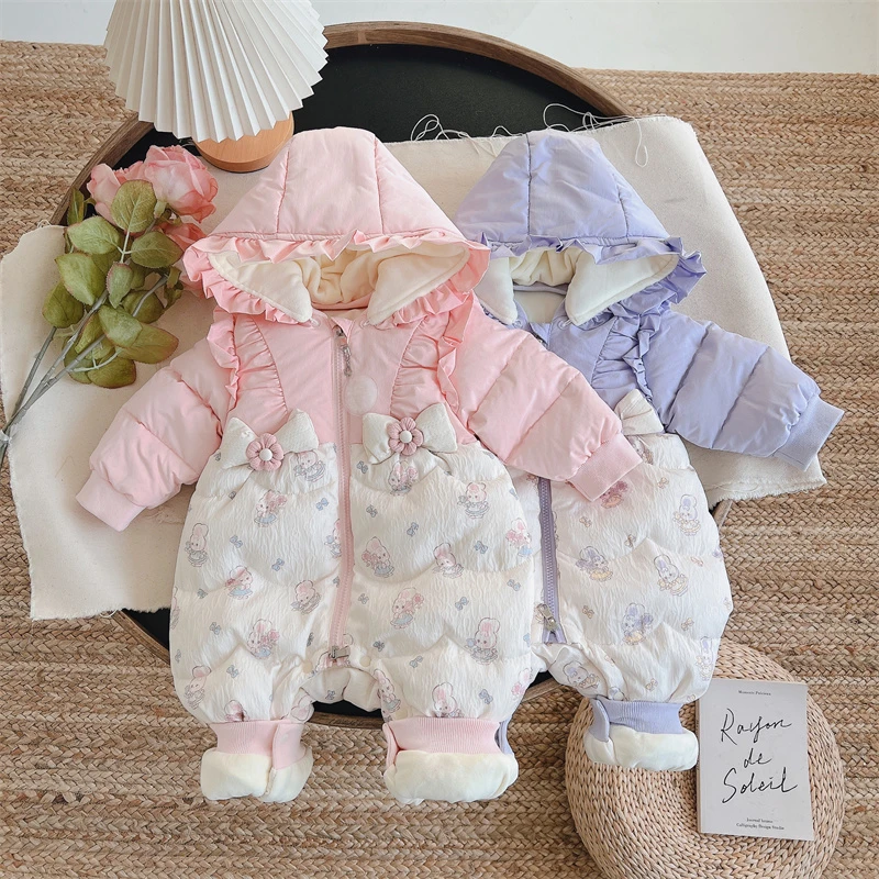 婴儿衣服冬季羽绒服连体衣加厚满印可爱兔子哈衣卡通保暖冬款6840