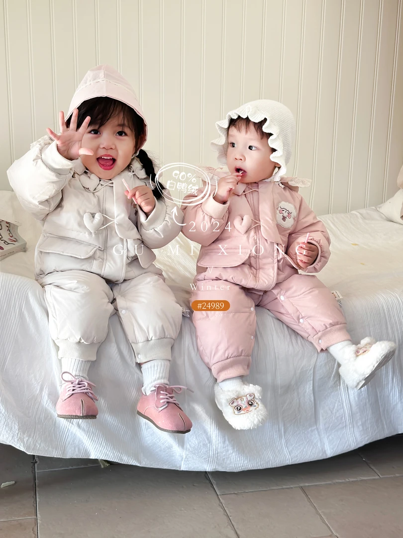 婴儿宝宝连帽加厚新生儿卡通婴幼儿小羊爱心扣白鸭绒羽绒服4989
