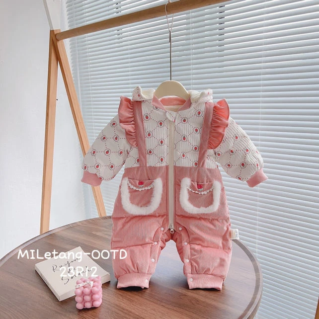 草莓拼接背带假两件羽绒服2312