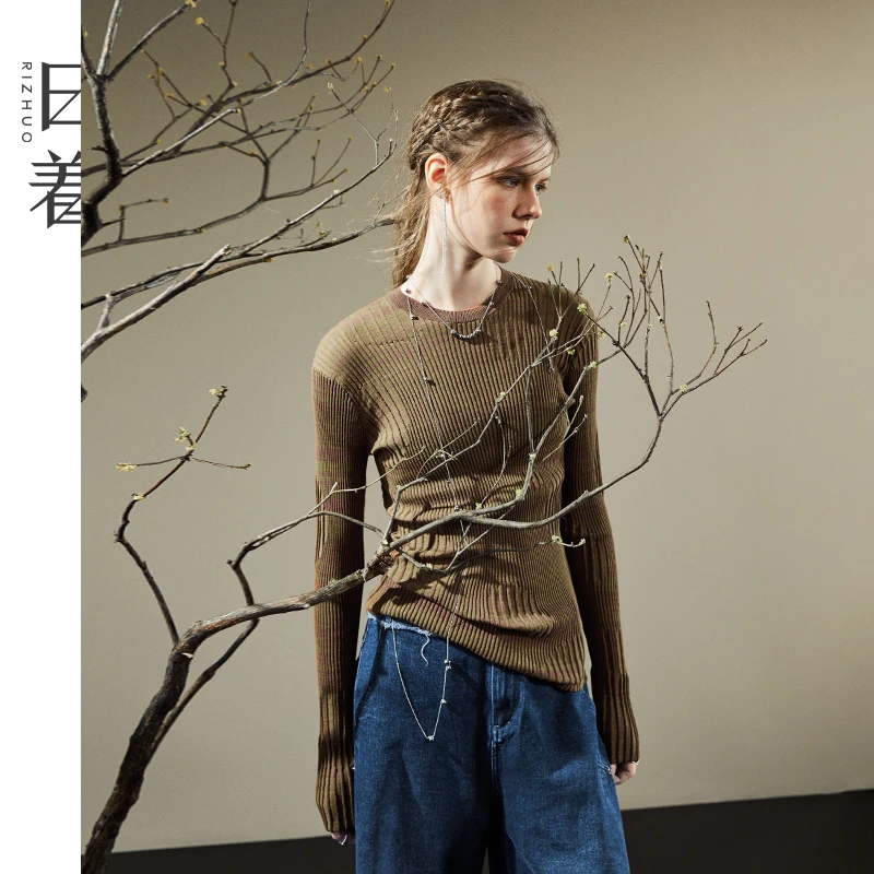 日着原创女装2025冬季新款宽窄坑条修身慵懒长袖针织衫RB3199M0