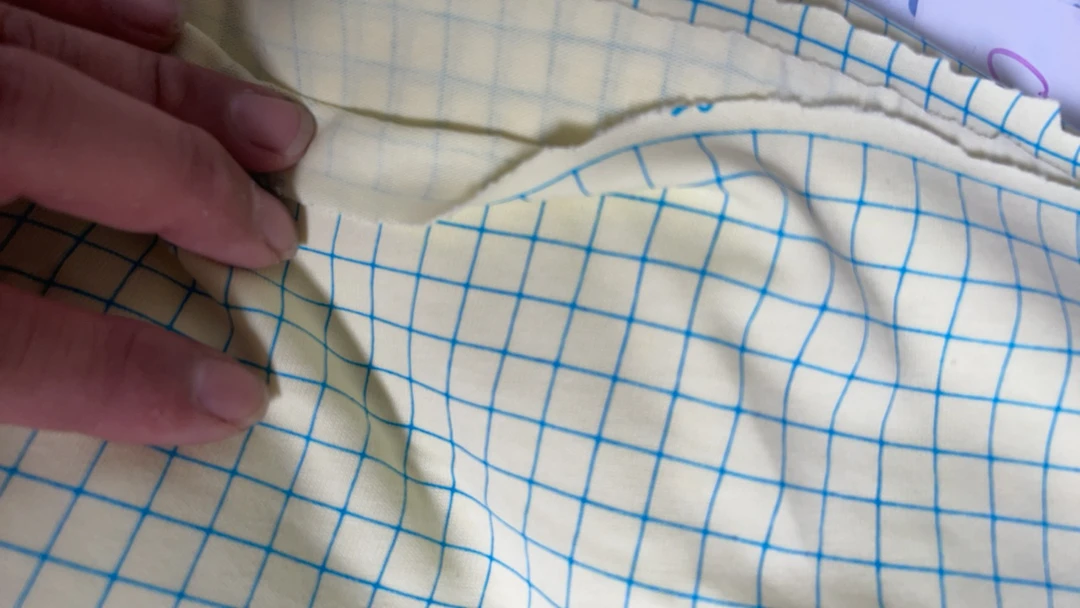 007黄底蓝格子双沙汗布定位布头