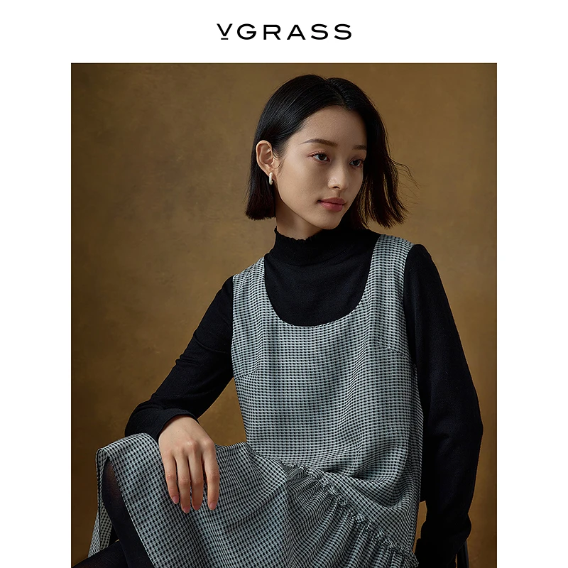 VGRASS维格娜丝冬季新款气质针梭镶拼假两件连衣裙DXL4P4200Z