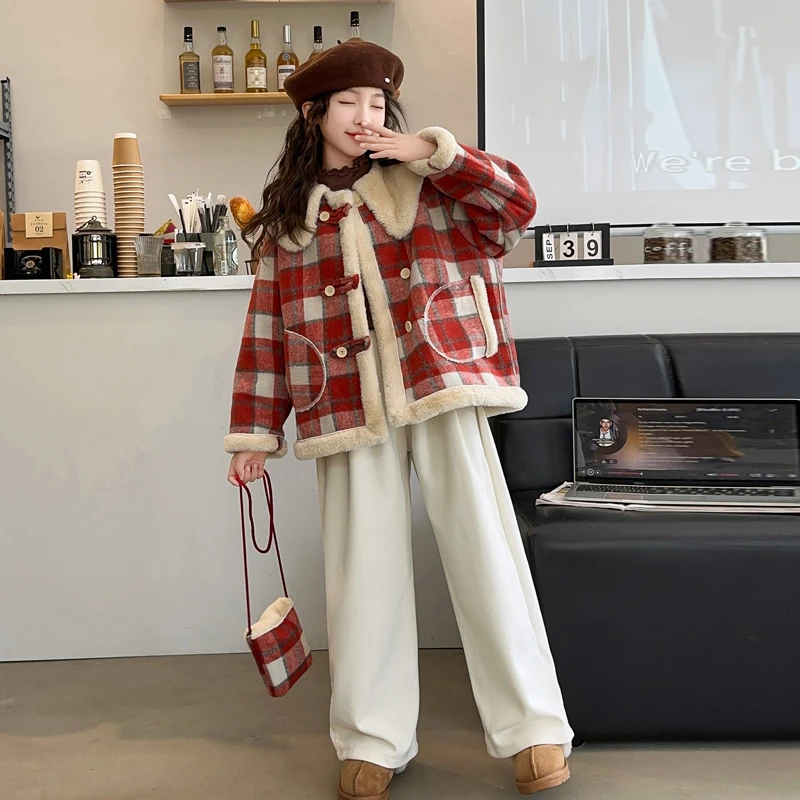 女童格子皮毛一体外套秋冬款2025新款儿童冬季加厚女大童深秋上衣