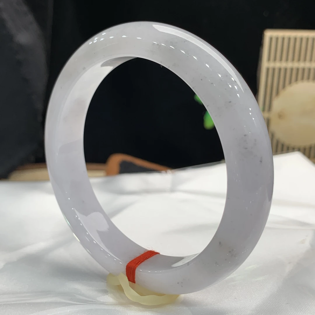 天然缅甸翡翠A货飘乌鸡花飘绿正圈手镯玉镯平安镯女款白色精美