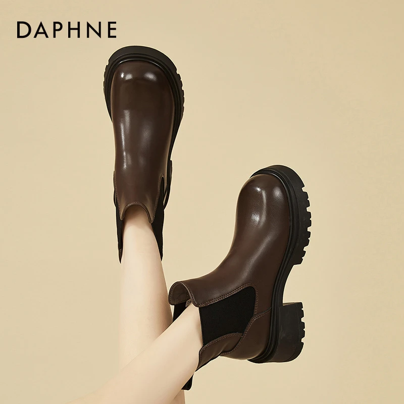 达芙妮明星同款厚底增高烟筒靴秋冬季新款女靴子切尔西靴加绒短靴