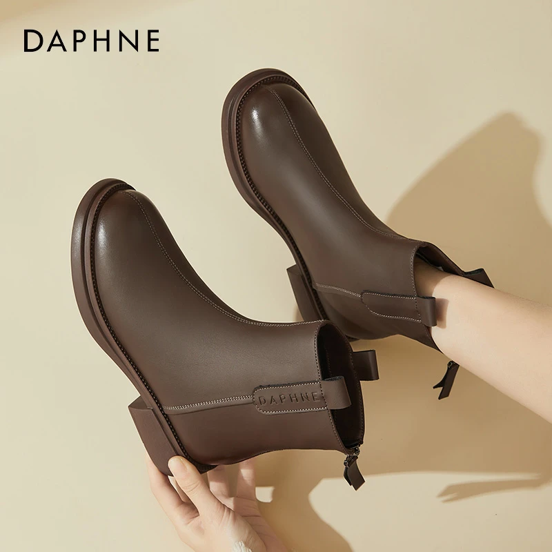 达芙妮短靴女靴子妈妈皮鞋春秋冬季女鞋2025新款秋冬马丁靴女款