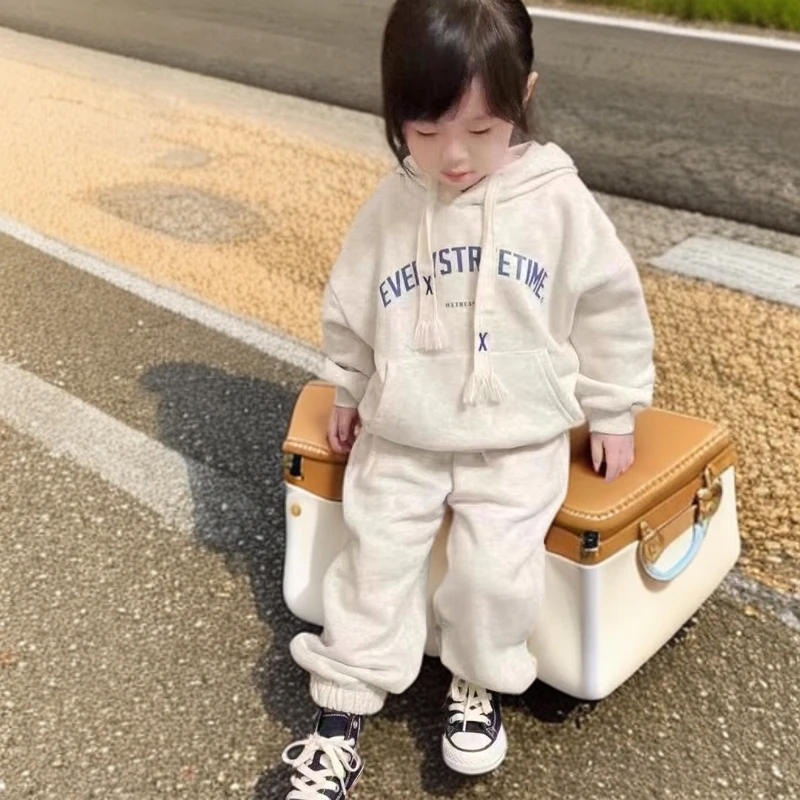 女孩套装2024新款洋气时髦炸街运动休闲女童秋冬装6-12潮款加绒