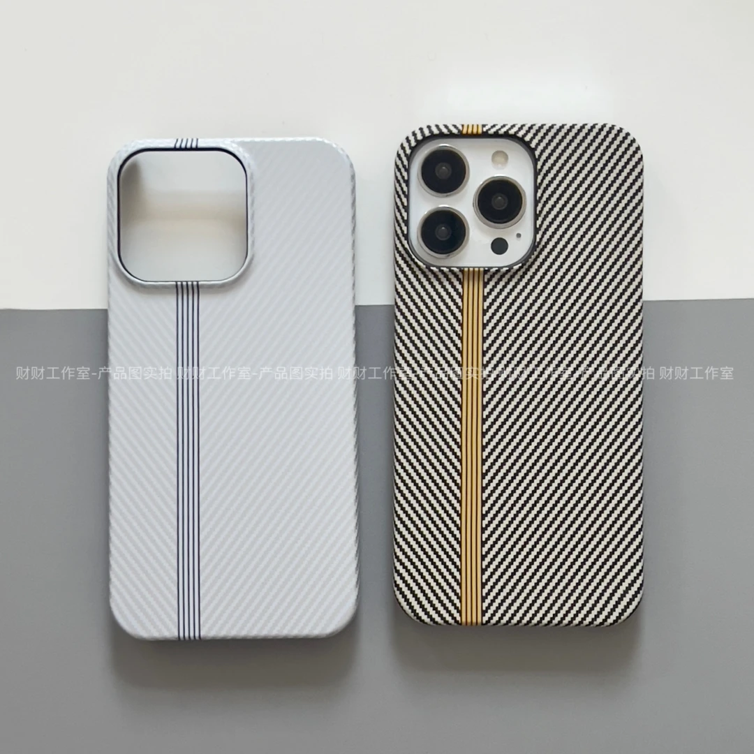 高级简约撞色碳纤维纹适用iPhone14promax手机壳13/12硬11半包式