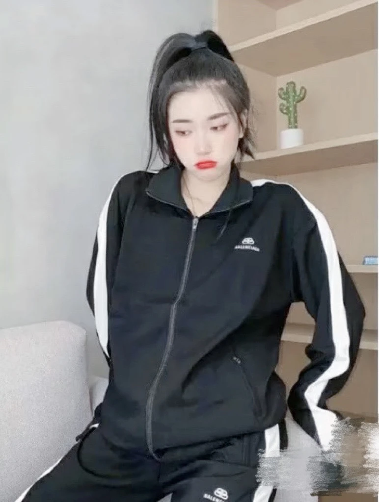 99新Balenciaga 巴黎世家 锁扣logo校服外套 46码00264