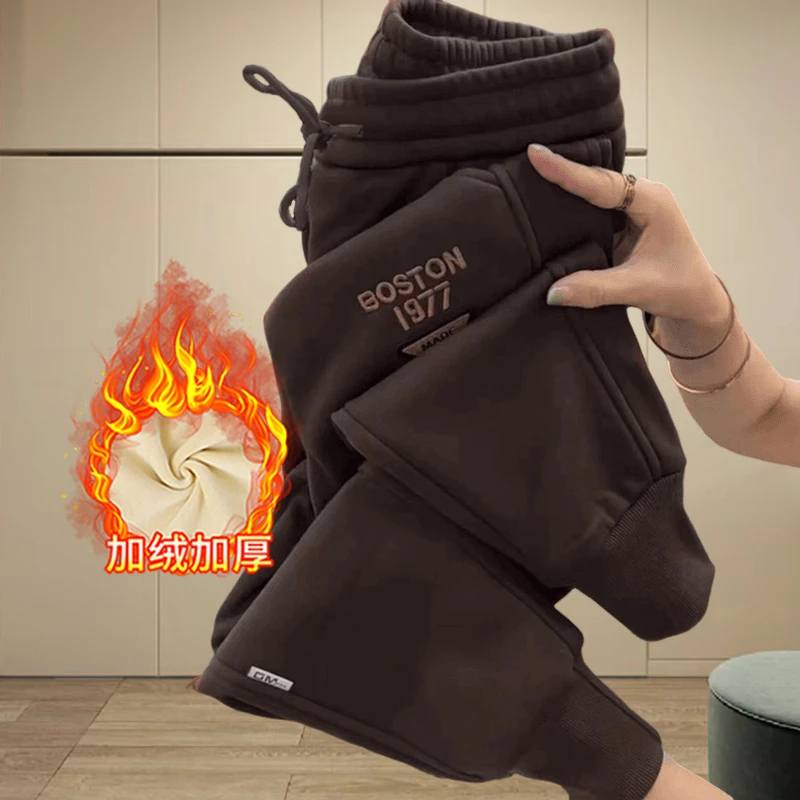 超柔内里加绒加厚哈伦裤女冬季2024新款拼接贴标刺绣百搭显瘦卫裤