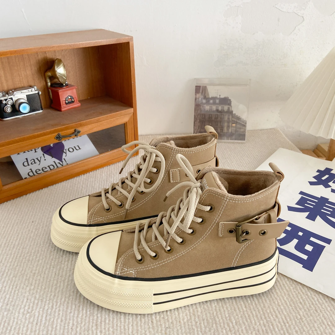 扣带加绒高帮鞋2024年冬季新款女港风复古百搭小众厚底板鞋H1228