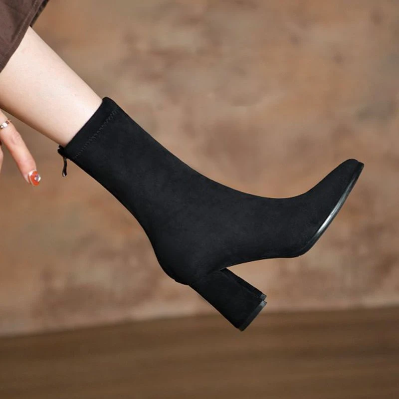 2024秋冬季高跟尖头短靴女加绒弹力瘦瘦袜靴粗跟黑色职业单靴绒面