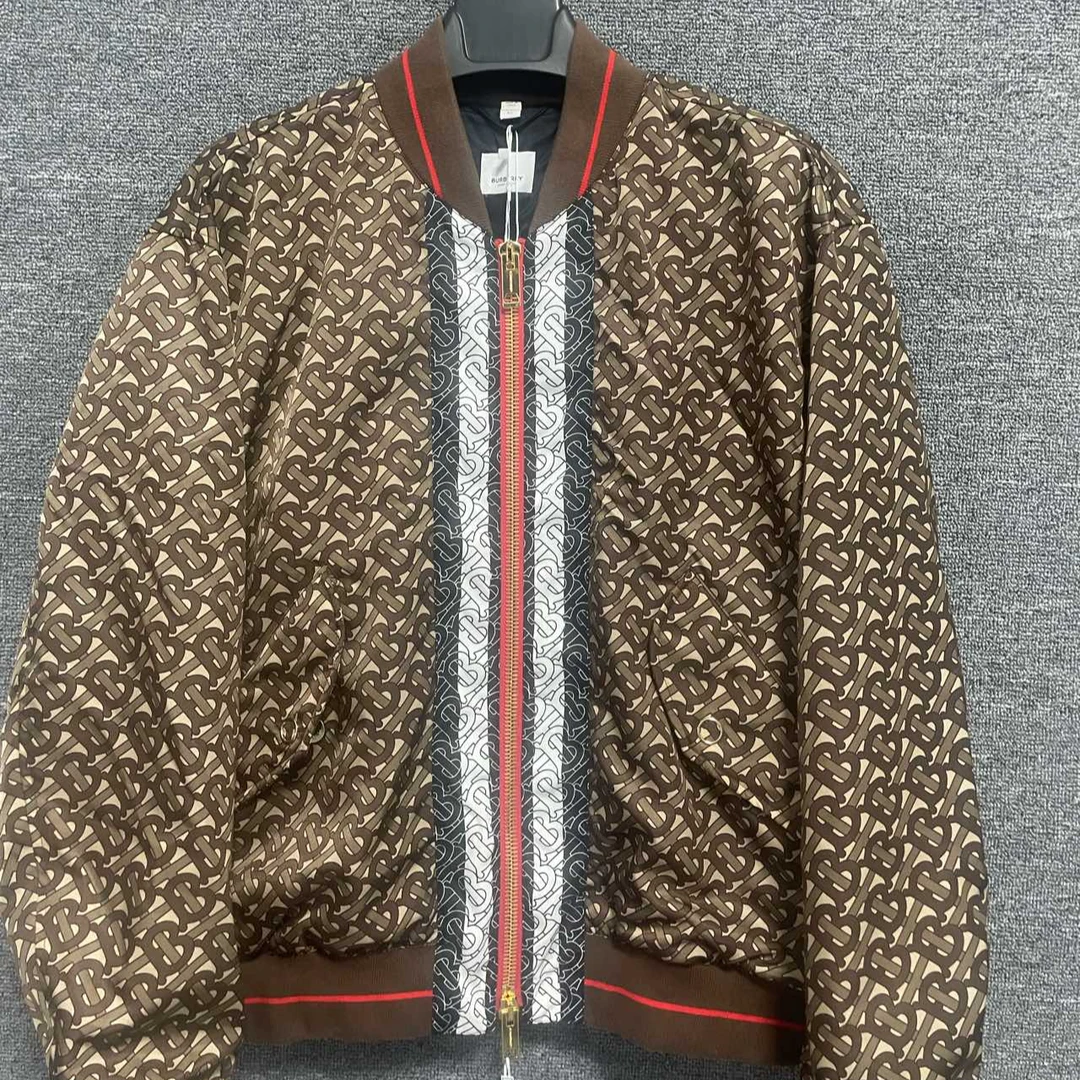 Burberry 老花条纹logo印花飞行夹克外套马鞍棕 52码 99新