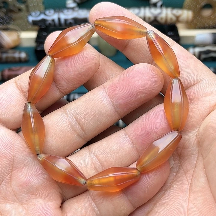 玛瑙/玉髓颈饰未镶嵌