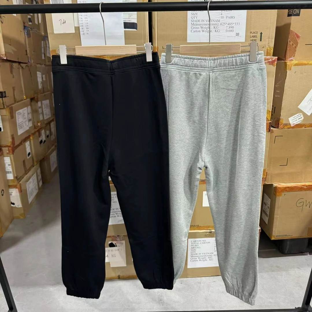 【什么都有】A0122022070 男女同款简约百搭束脚卫裤刺绣款