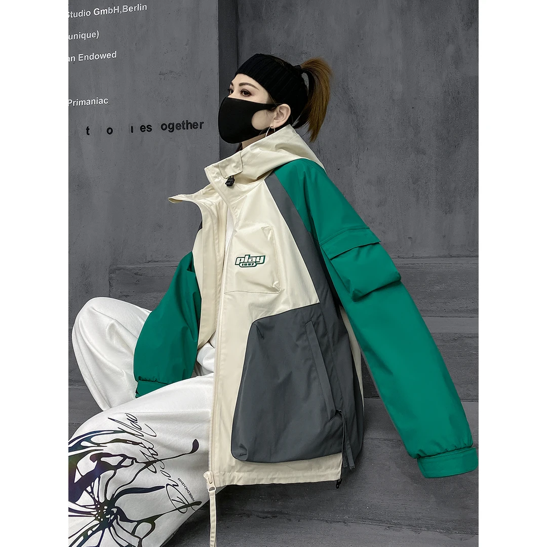 M家潮牌炸街户外运动冲锋衣外套女春秋新款登山服情侣款工装夹克