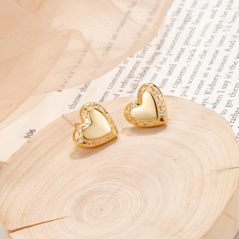 6327 爱心耳钉个性时尚气质轻奢耳饰
