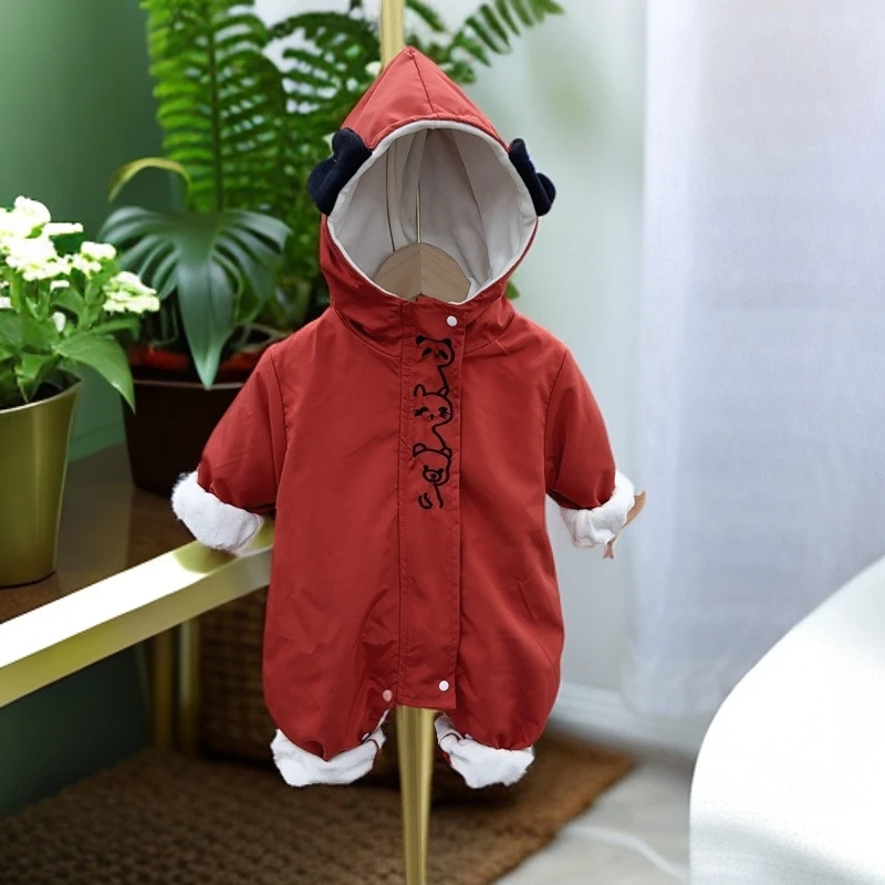 加绒婴儿可爱长袖连体衣秋冬季新生儿冲锋衣外出服宝宝秋冬装