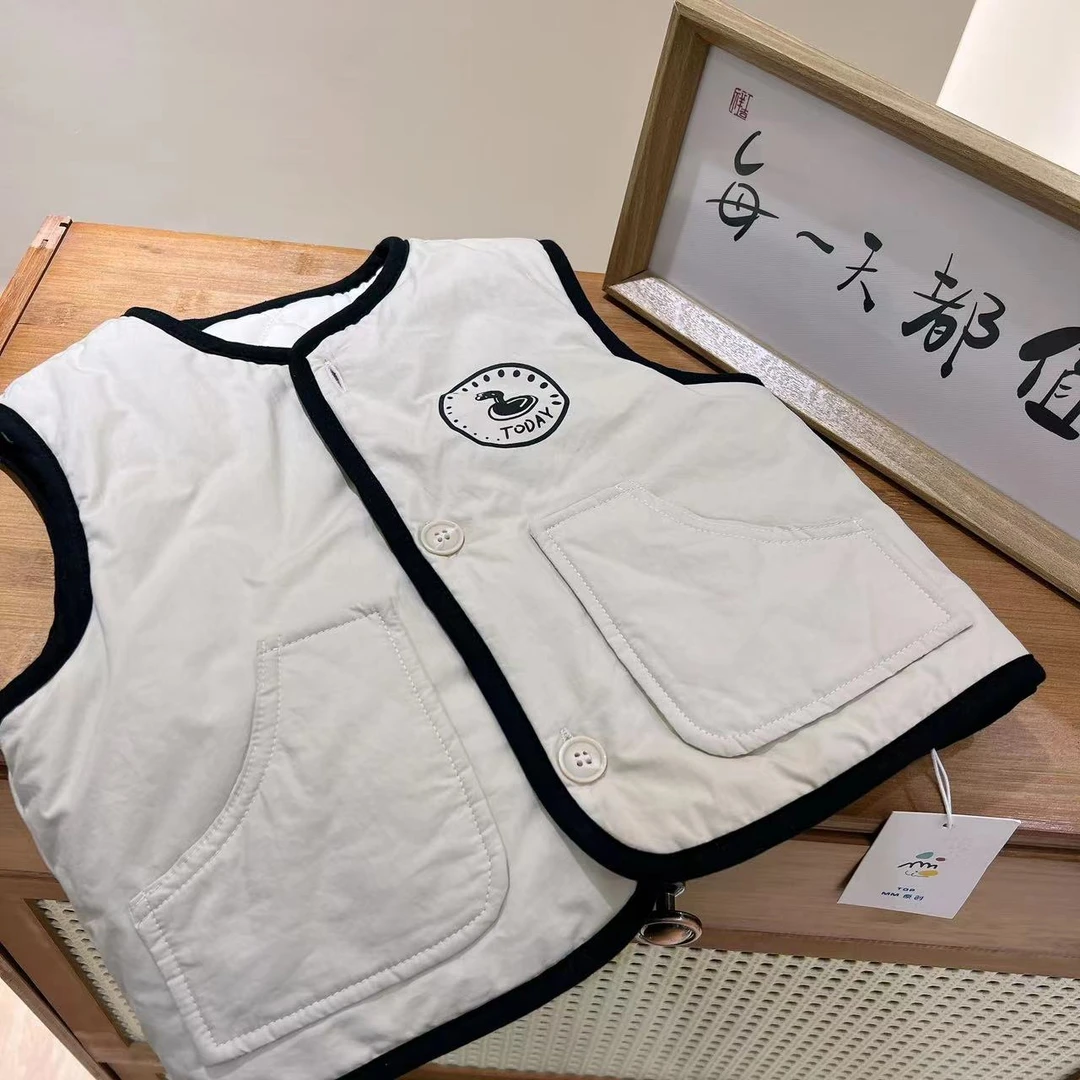 002-圆标米色马甲，儿童秋冬韩版轻薄棉百搭休闲纯色马甲
