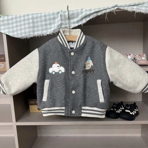 Q337-儿童灰色加棉棒球服刺绣棉衣外套
