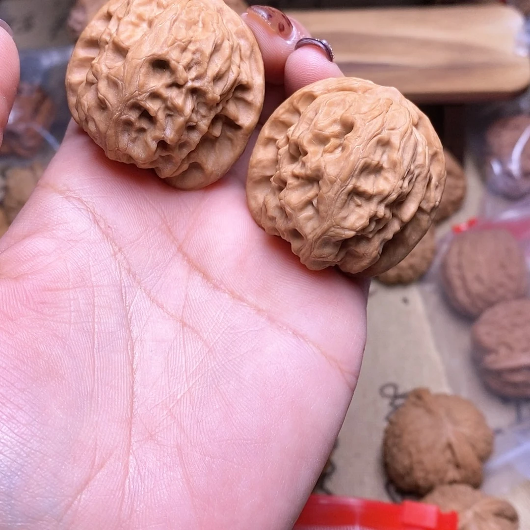 文玩核桃把件野狼38全品