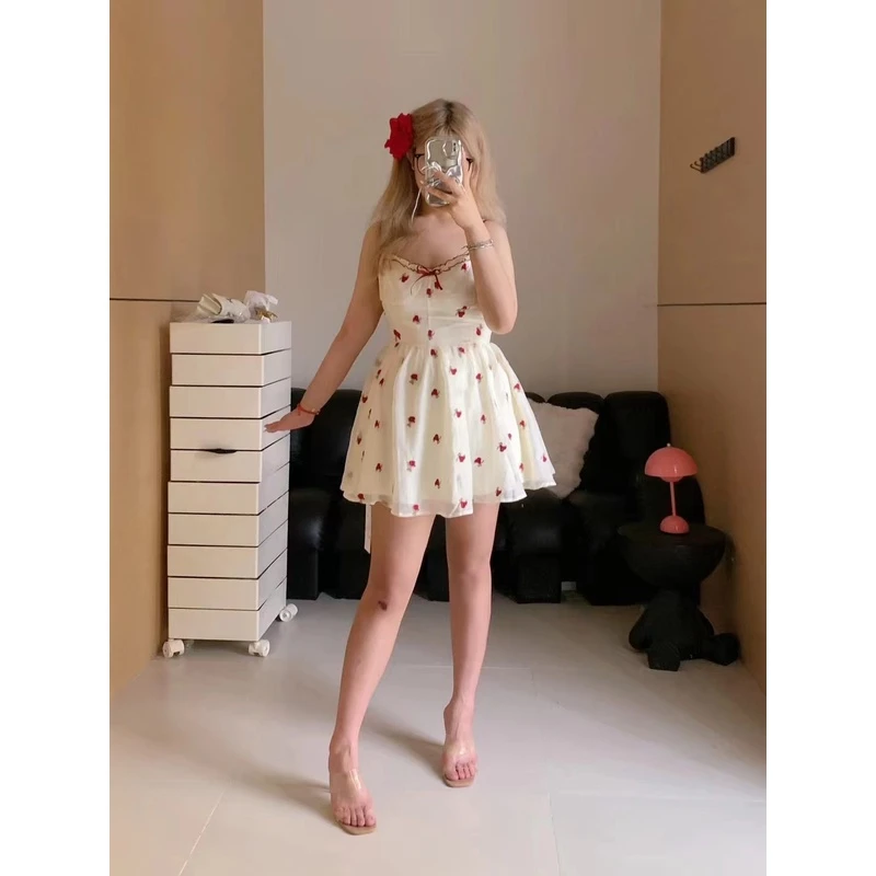 慧芝huizhi 小红花裙 定制款 重工刺绣收腰显瘦吊带连衣裙