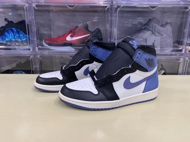 42.5码/aj1贪玩蓝月/全新原盒配件齐全