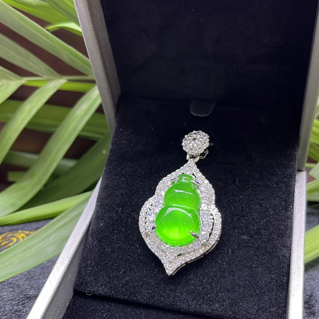 翡翠吊坠（LX04）多样发其一