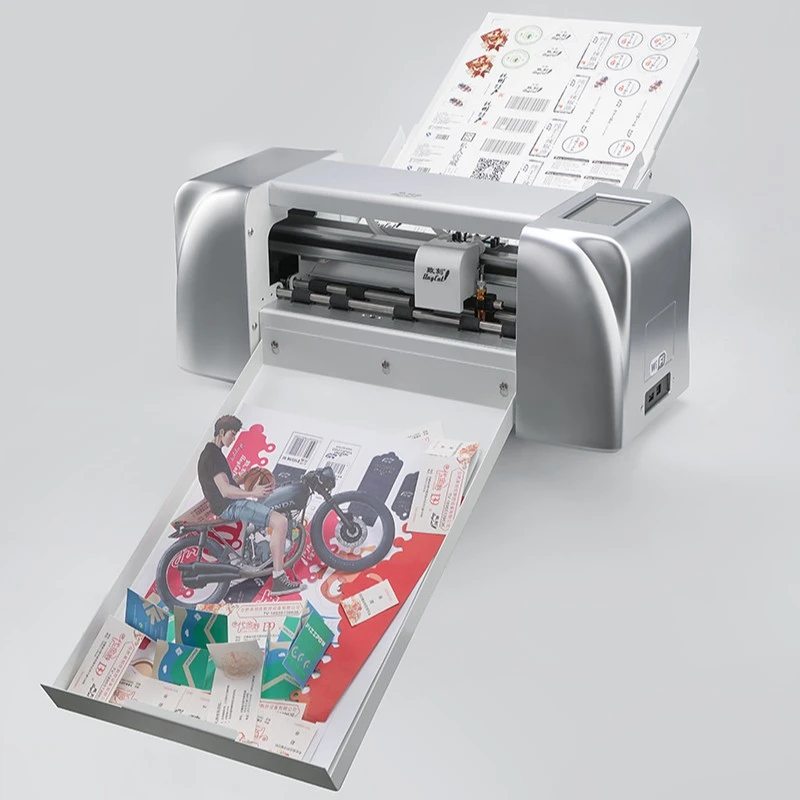 致刻自动进纸CCD自动定位刻字机模切机不干胶轮廓巡边切割