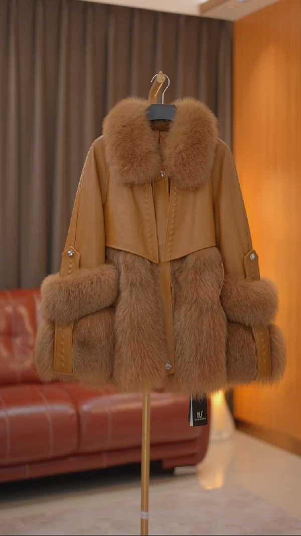 JZ-2025冬季新款外套女短款宽松皮衣韩版潮轻奢加厚保暖羽绒