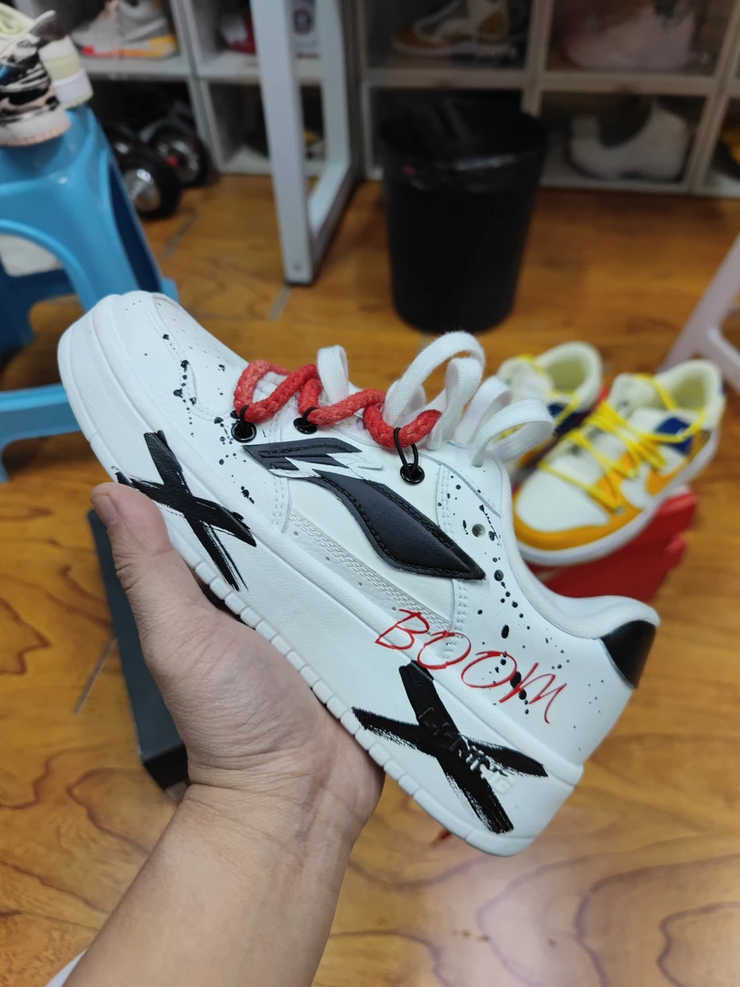 休闲板鞋 39码 99新 闲置