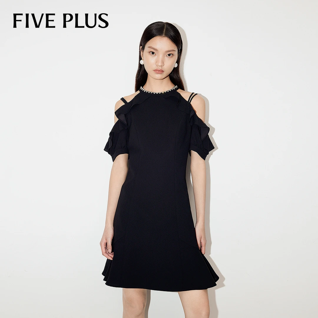 FIVE PLUS夏装连衣裙女露肩小黑裙挂脖荷叶边钻饰气质2LN2081300