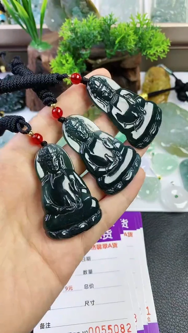 【闪购商品】翡翠颈饰未镶嵌多样性随机一件发货