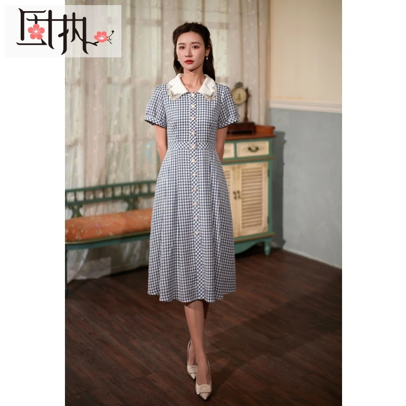 固执夏季新款女法式复古泡泡袖格子娃娃领连衣裙30012LQ06382