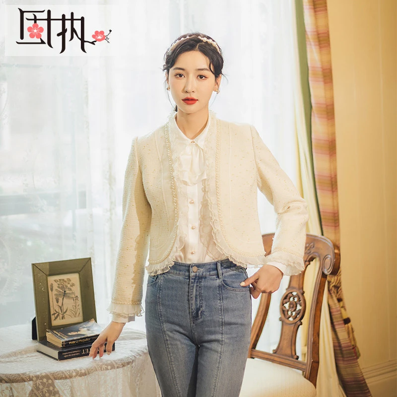 固执春季新款短款毛呢荷叶长袖外套80121DT07095上衣