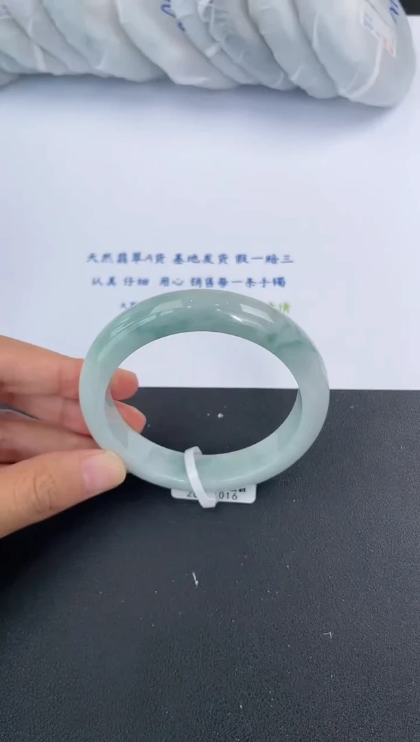 【闪购商品】翡翠手镯未镶嵌基地发货K5889 55+