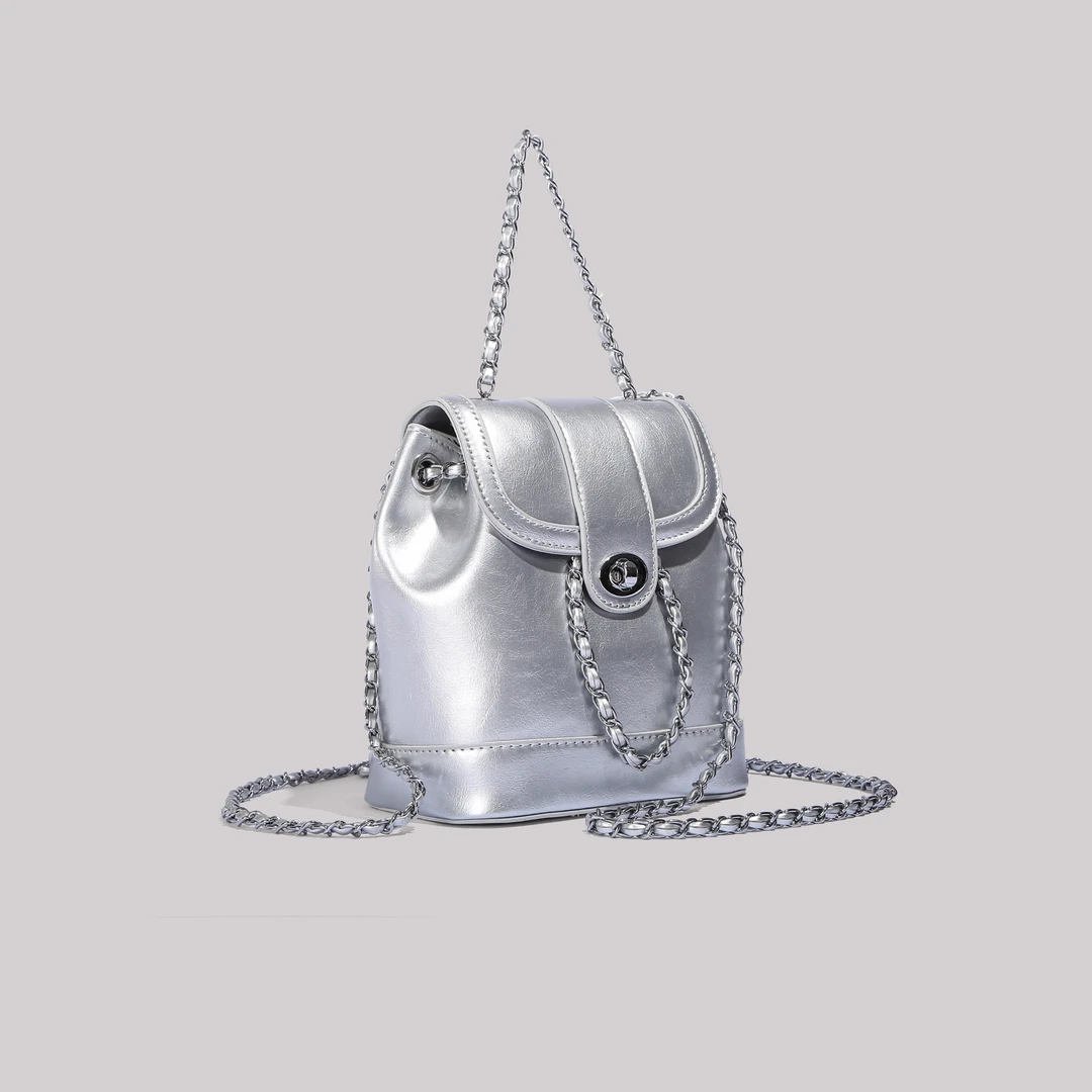 2025春夏款迷你小香风链条双肩包女ins博主油蜡皮单肩包