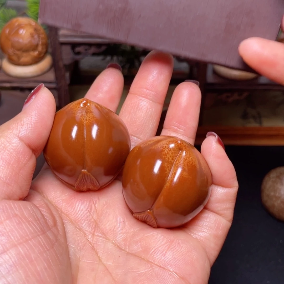 【闪购商品】橄榄核吊坠寿桃35左右一对
