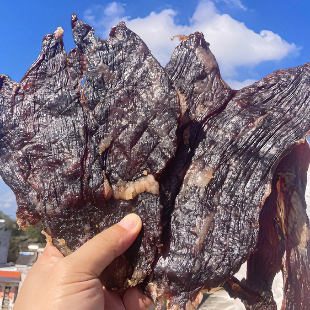 陵水牛肉干 小片带牛筋牛油 纯日晒   需烹饪，冷冻保存